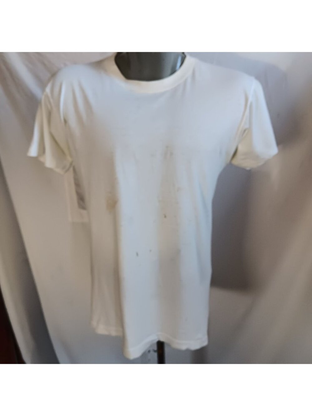 Single Stitch T-shirt Medium Vintage Trashed White Crew Neck 1980's Plain